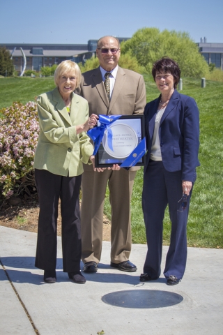 From left: Elizabeth Wallace, Joel "Bud" Wallace and Chancellor Dorothy Leland